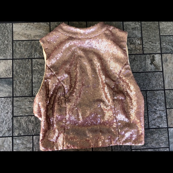 CROPPED BACKLESS ROSE GOLD TOP - Picture 1 of 2